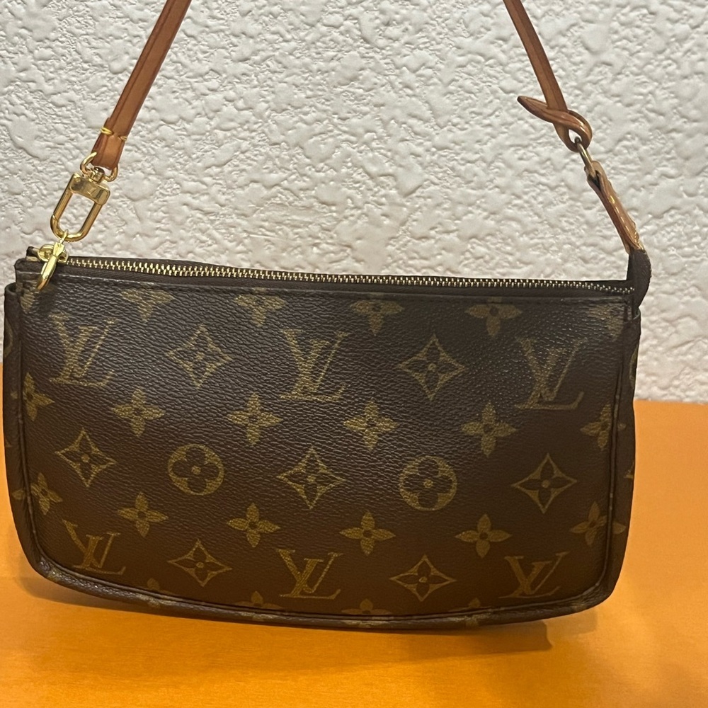 Louis Vuitton Brown Mini Monogram Bag with Gold Hardware - Picture 1 of 12